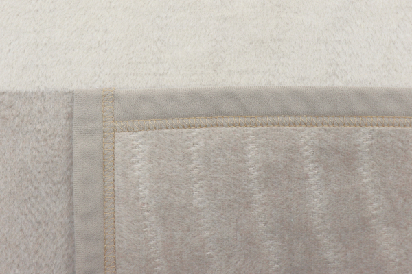 Biederlack Wohn- und Kuscheldecke 'Feel Modern' 150 x 200 cm Beige - Natur